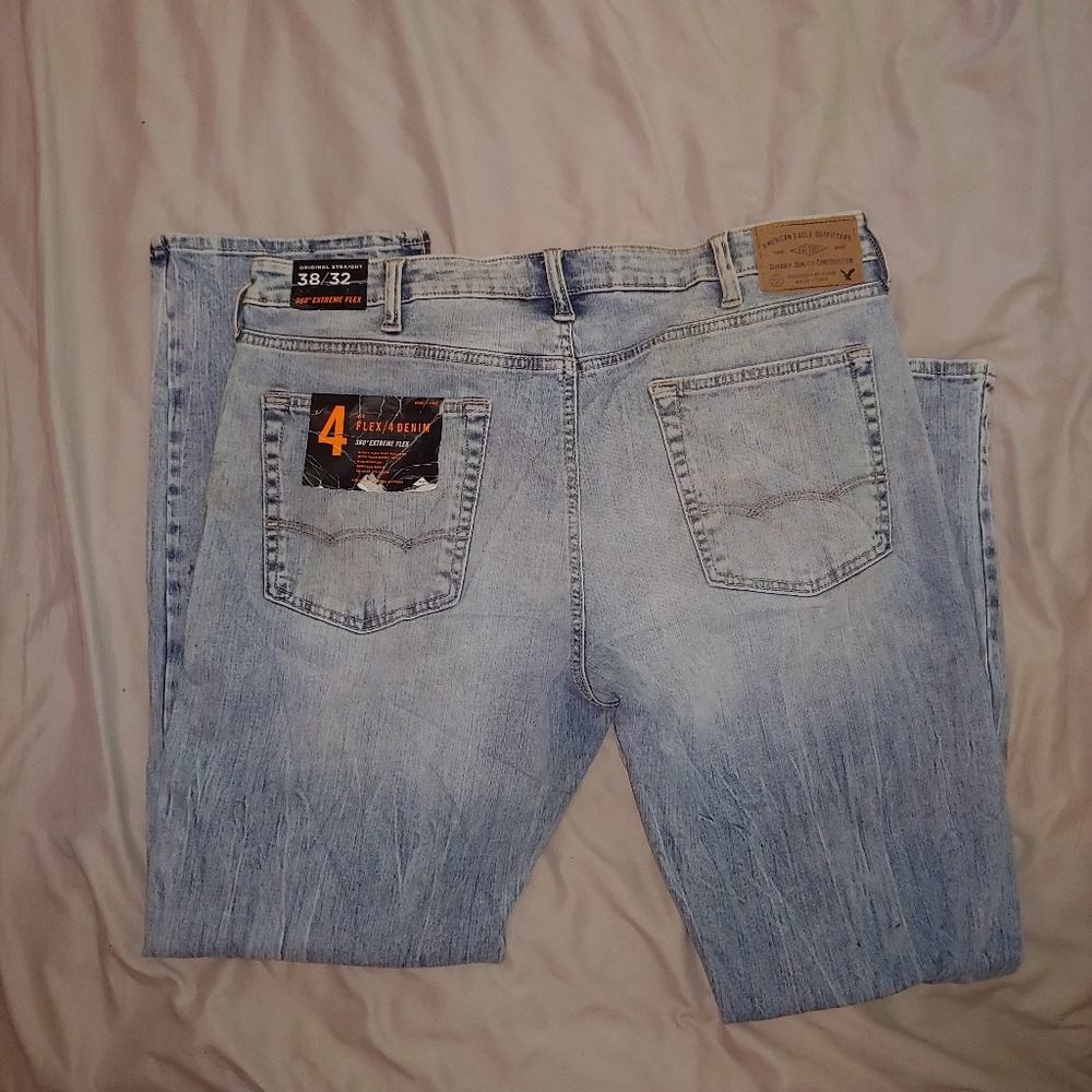 AE Lightwash Original Straight Leg Jeans